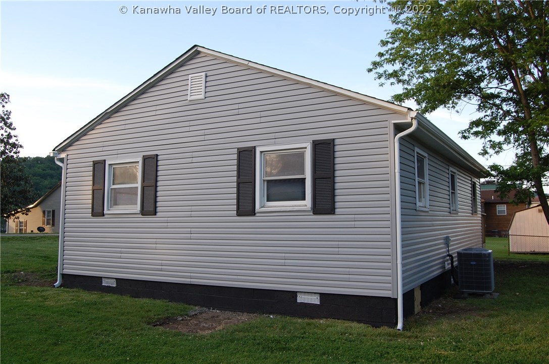 18 2nd Street Winfield, WV 25213 - Photo 5 of 16 Gallery Image 5