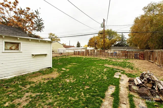 $229,000 | 319 Jackson Street, Twin Falls, ID 83301