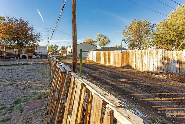 $229,000 | 319 Jackson Street, Twin Falls, ID 83301