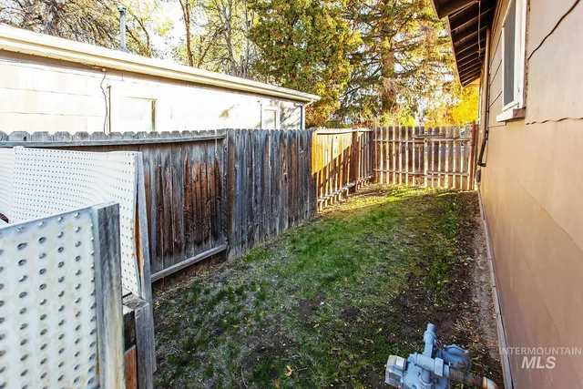 $229,000 | 319 Jackson Street, Twin Falls, ID 83301