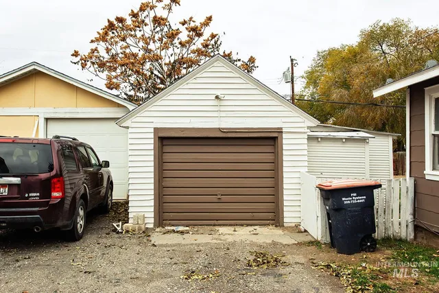 $229,000 | 319 Jackson Street, Twin Falls, ID 83301