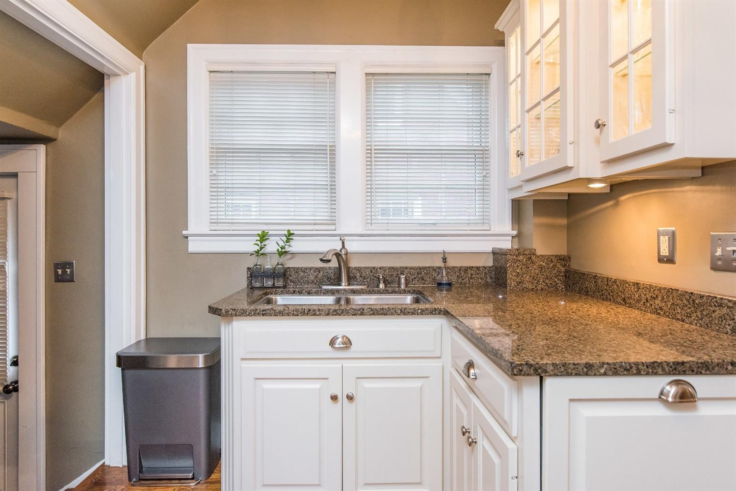 416 Hart Road Lexington, KY 40502 - Photo 12 of 49 Listing Photo