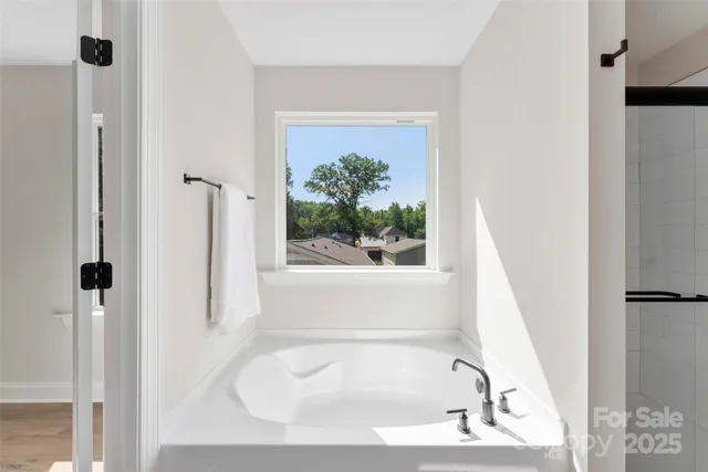 $580,000 | 1227 Breezewood Drive, Charlotte, NC 28262