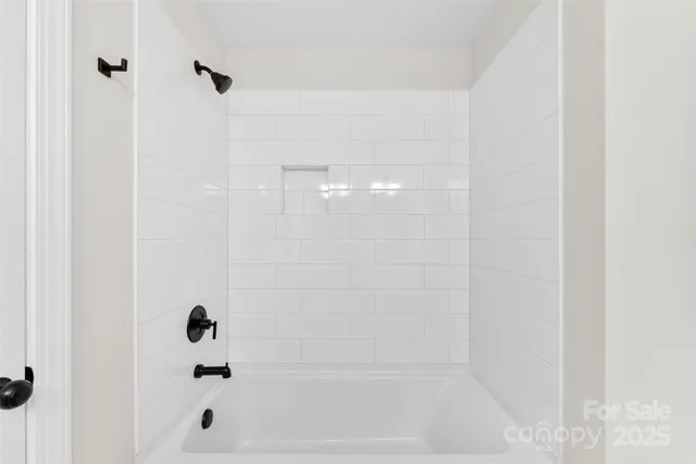 $580,000 | 1227 Breezewood Drive, Charlotte, NC 28262