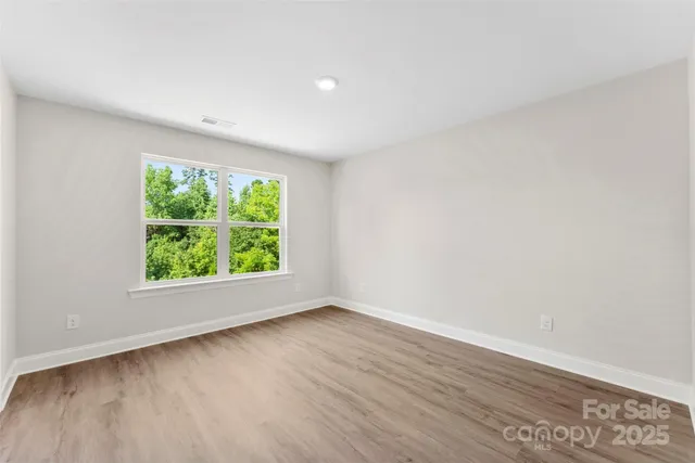 $580,000 | 1227 Breezewood Drive, Charlotte, NC 28262