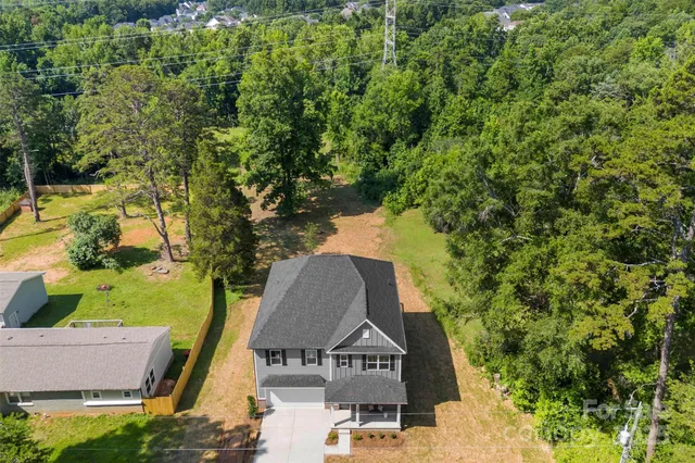 $580,000 | 1227 Breezewood Drive, Charlotte, NC 28262