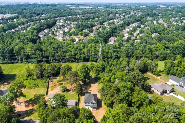 $580,000 | 1227 Breezewood Drive, Charlotte, NC 28262