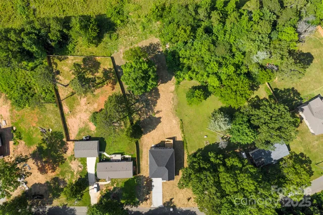 $580,000 | 1227 Breezewood Drive, Charlotte, NC 28262