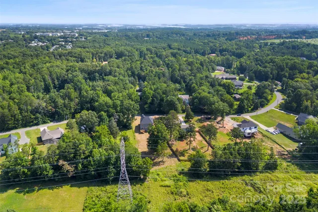 $580,000 | 1227 Breezewood Drive, Charlotte, NC 28262