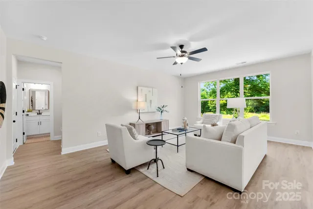 $580,000 | 1227 Breezewood Drive, Charlotte, NC 28262