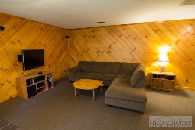 944 Rhymer Branch Road Deep Gap, NC 28618 - Photo 17 of 43 Gallery Image 17