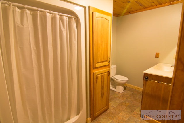 944 Rhymer Branch Road Deep Gap, NC 28618 - Photo 20 of 43 Gallery Image 20