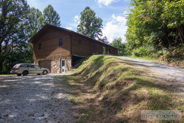 944 Rhymer Branch Road Deep Gap, NC 28618 - Photo 25 of 43 Gallery Image 25
