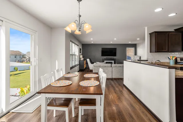 $459,900 | 413 Saratoga Drive, Johnson Creek, WI 53038