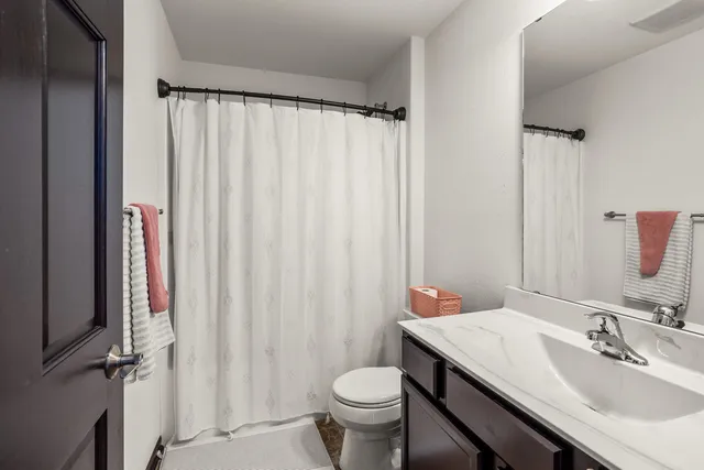 $459,900 | 413 Saratoga Drive, Johnson Creek, WI 53038