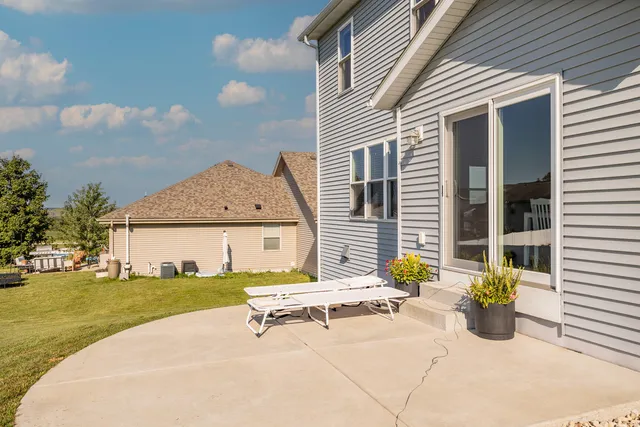 $459,900 | 413 Saratoga Drive, Johnson Creek, WI 53038