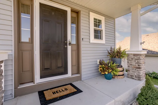 $459,900 | 413 Saratoga Drive, Johnson Creek, WI 53038