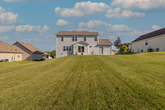 $459,900 | 413 Saratoga Drive, Johnson Creek, WI 53038