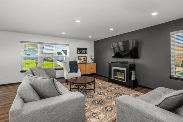 $459,900 | 413 Saratoga Drive, Johnson Creek, WI 53038