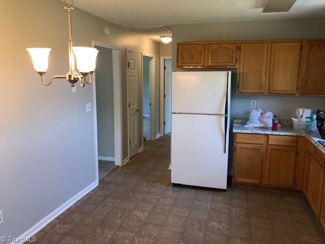 704 Pickett Road Lexington, NC 27295 - Photo 3 of 9 Gallery Image 3
