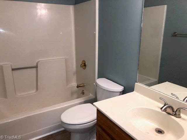 704 Pickett Road Lexington, NC 27295 - Photo 4 of 9 Gallery Image 4