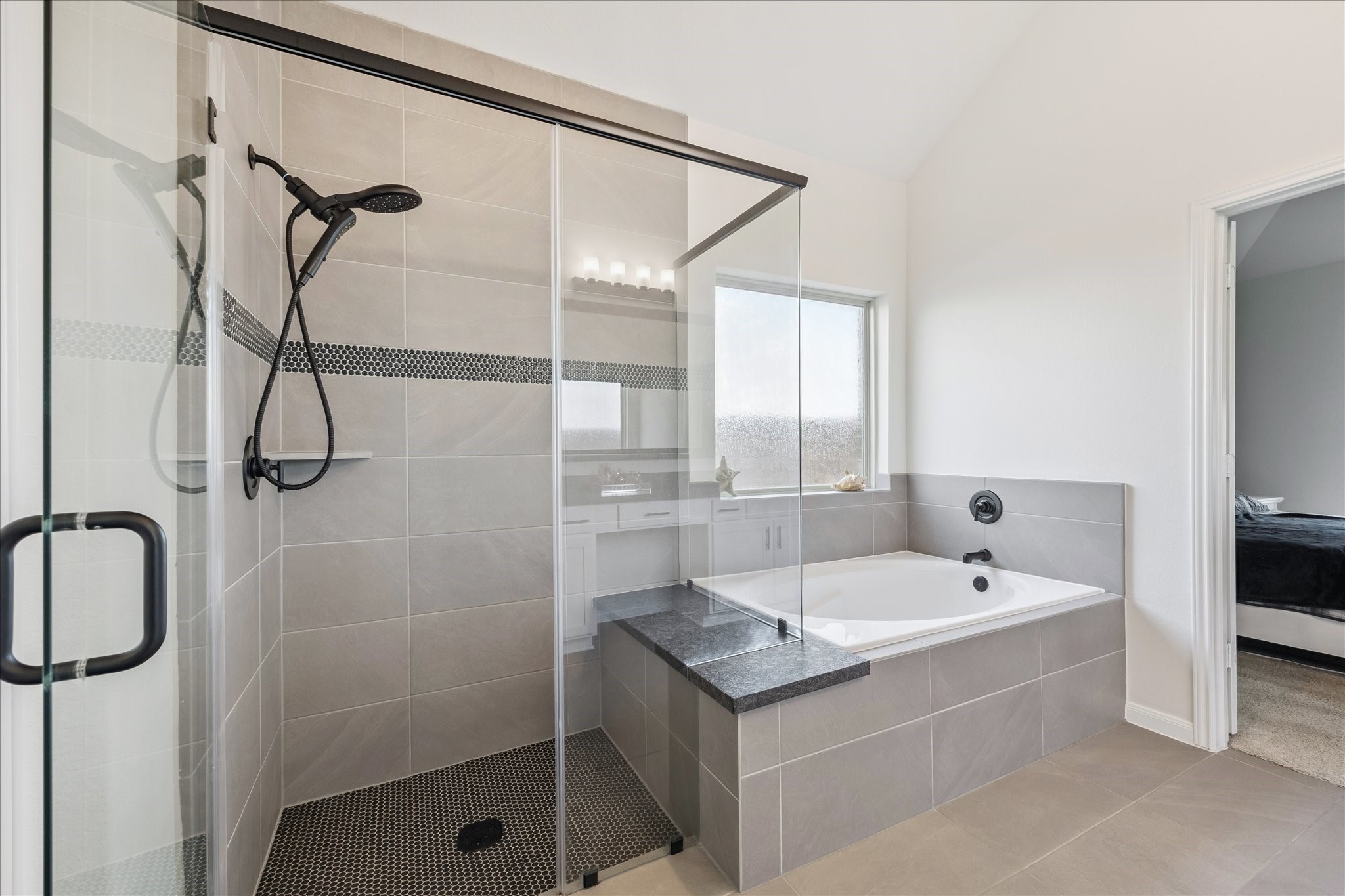 1734 Compass Rose Angleton, TX 77515 - Photo 16 of 23