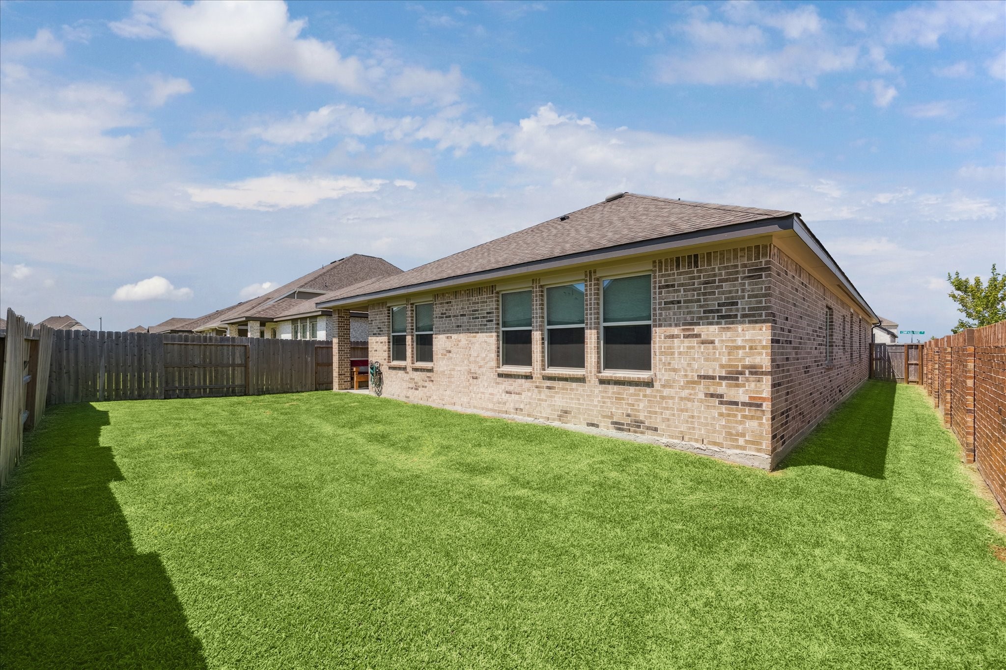 1734 Compass Rose Angleton, TX 77515 - Photo 23 of 23