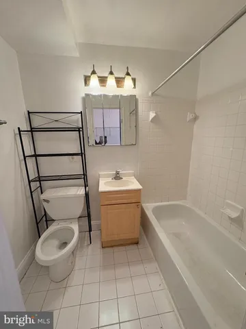 $60,000 | 1009 Chillum Road, Unit 205, Hyattsville, MD 20782