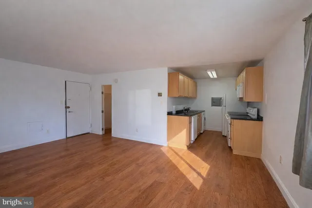 $60,000 | 1009 Chillum Road, Unit 205, Hyattsville, MD 20782