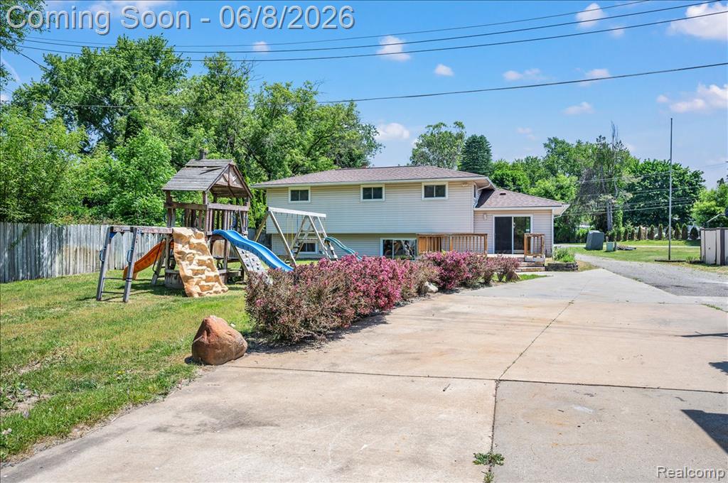 730 Bogie Lake Road White Lake, MI 48383 - Photo 21 of 22
