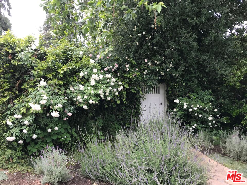 3326 Fryman Road Studio City, CA 91604 - Photo 18 of 27