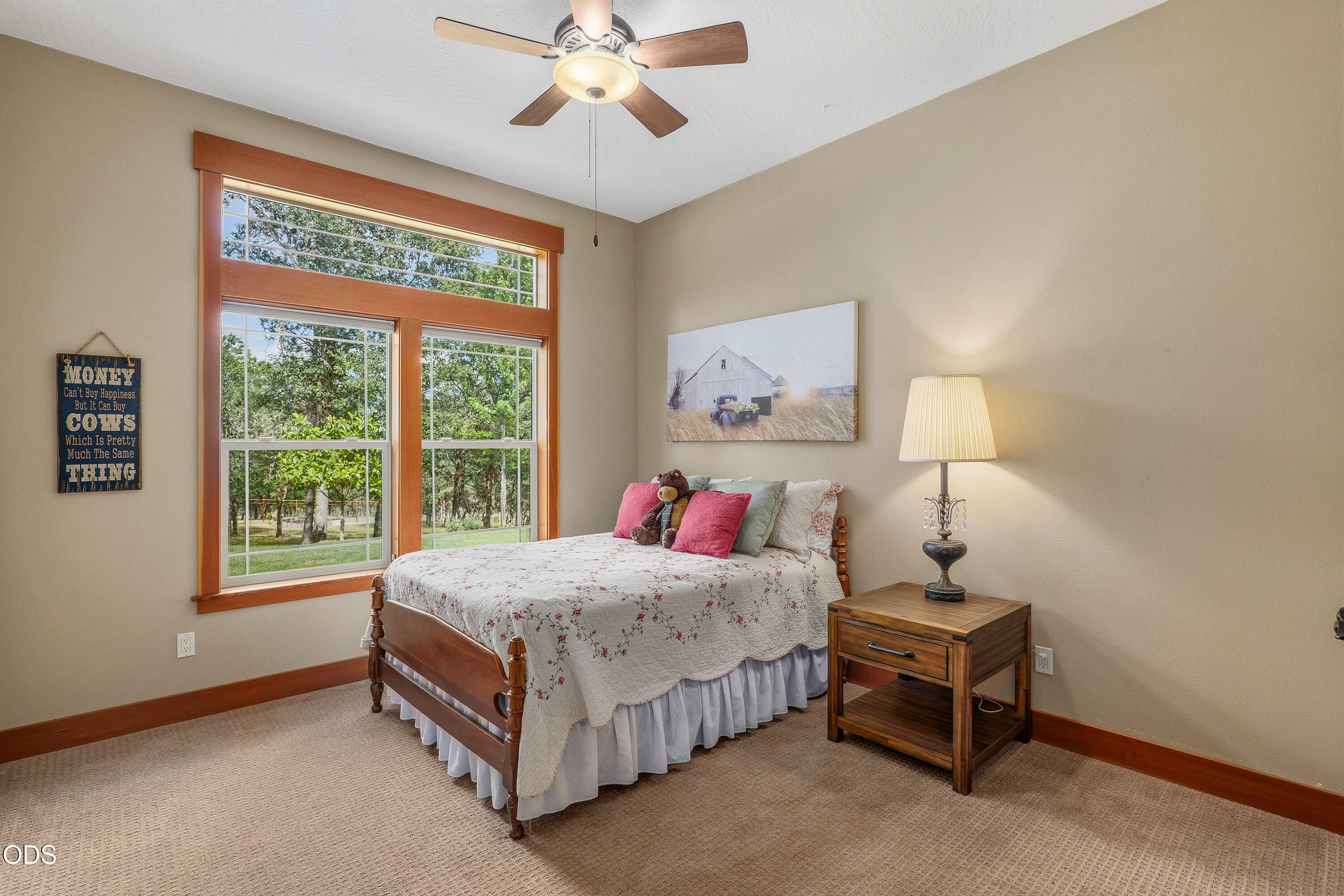 1321 Falcon Crest Lane Merlin, OR 97532 - Photo 24 of 57
