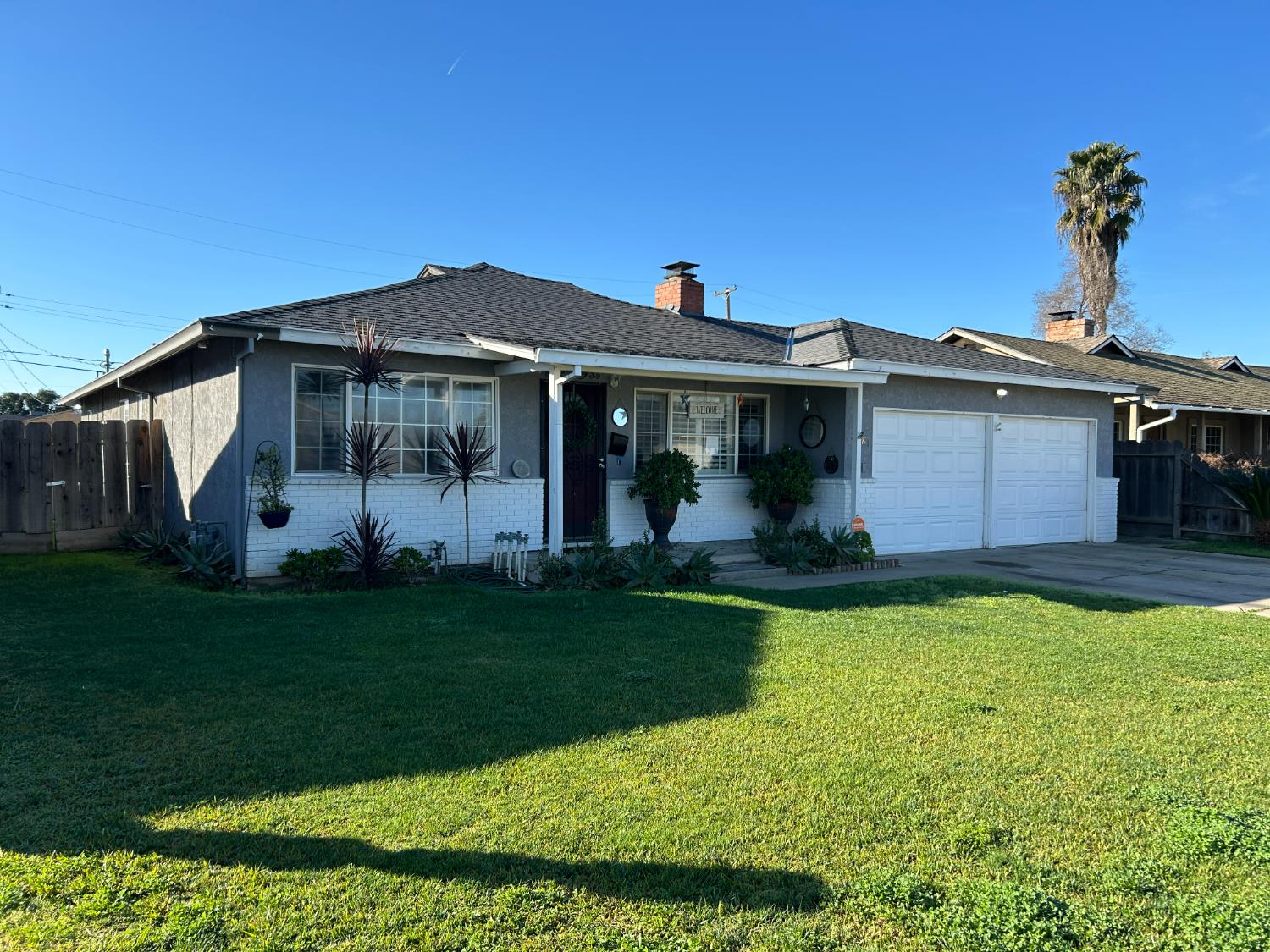 2581 Ballantyne Drive Merced, CA 95341 - Photo 13 of 16 a view of a house with backyard sitting area and garden