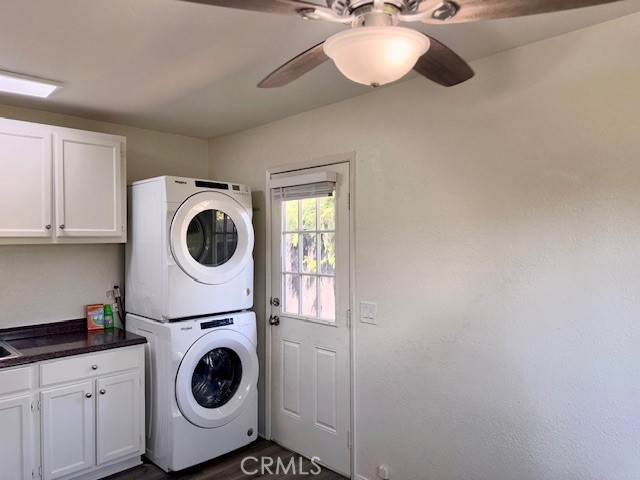 73740 Santa Rosa Way, Unit E Palm Desert, CA 92260 - Photo 13 of 15 a utility room with dryer and washer