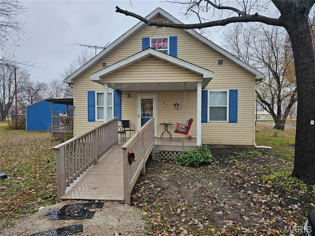 $199,900 | 101 Mor, Wilsonville, IL 62093