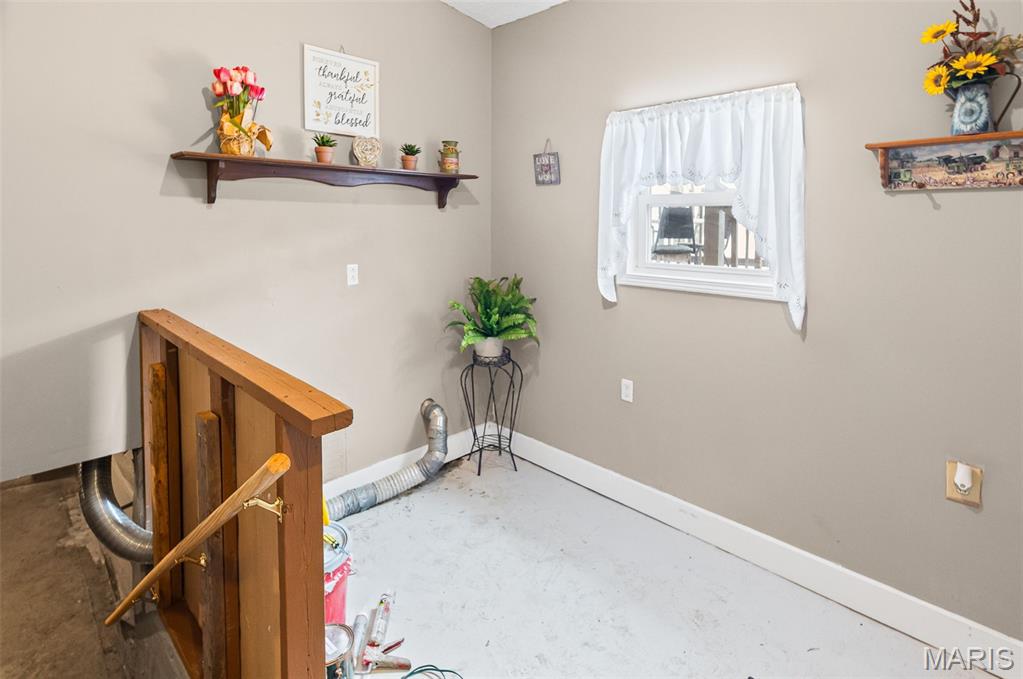 101 Mor Wilsonville, IL 62093 - Photo 21 of 31