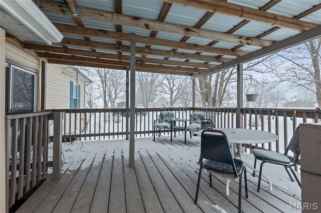 101 Mor Wilsonville, IL 62093 - Photo 6 of 31