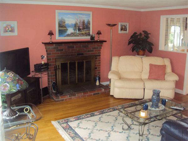 3 Pontiac Road Walpole, MA 02081 - Photo 5 of 16 Gallery Image 5