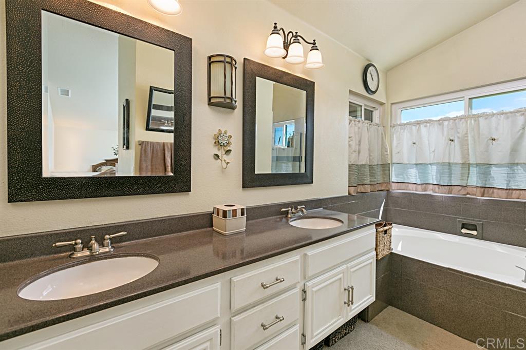 1642 Promontory Ridge Way Vista, CA 92081 - Photo 17 of 23