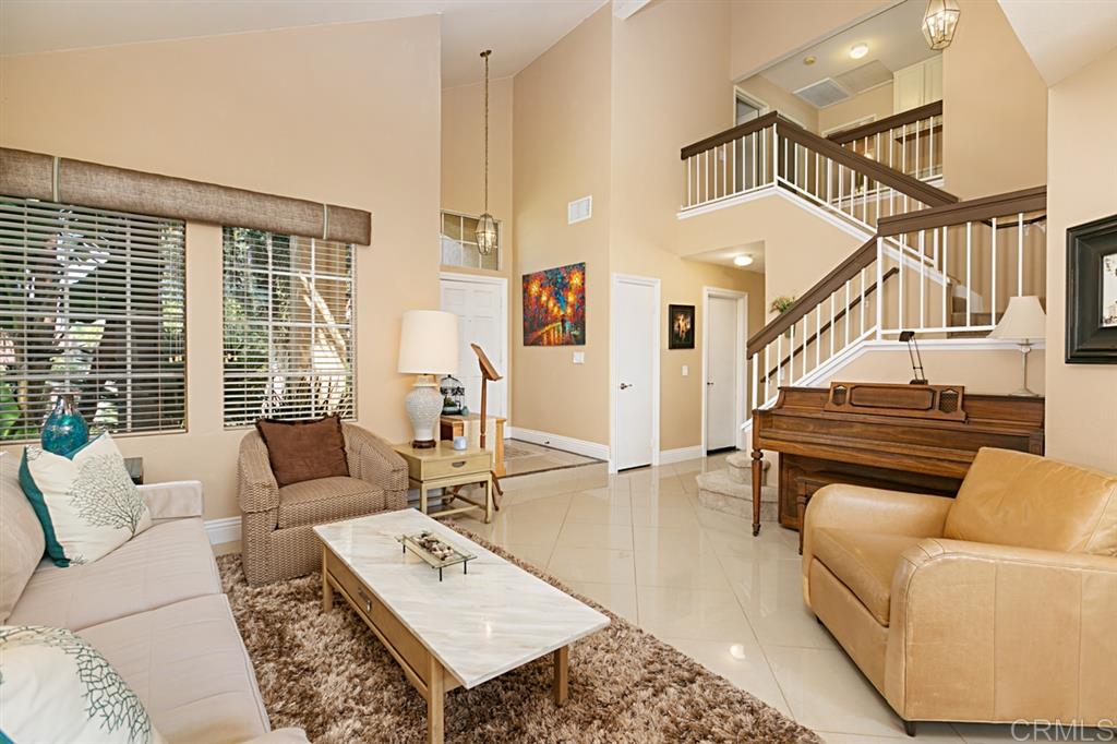 1642 Promontory Ridge Way Vista, CA 92081 - Photo 5 of 23