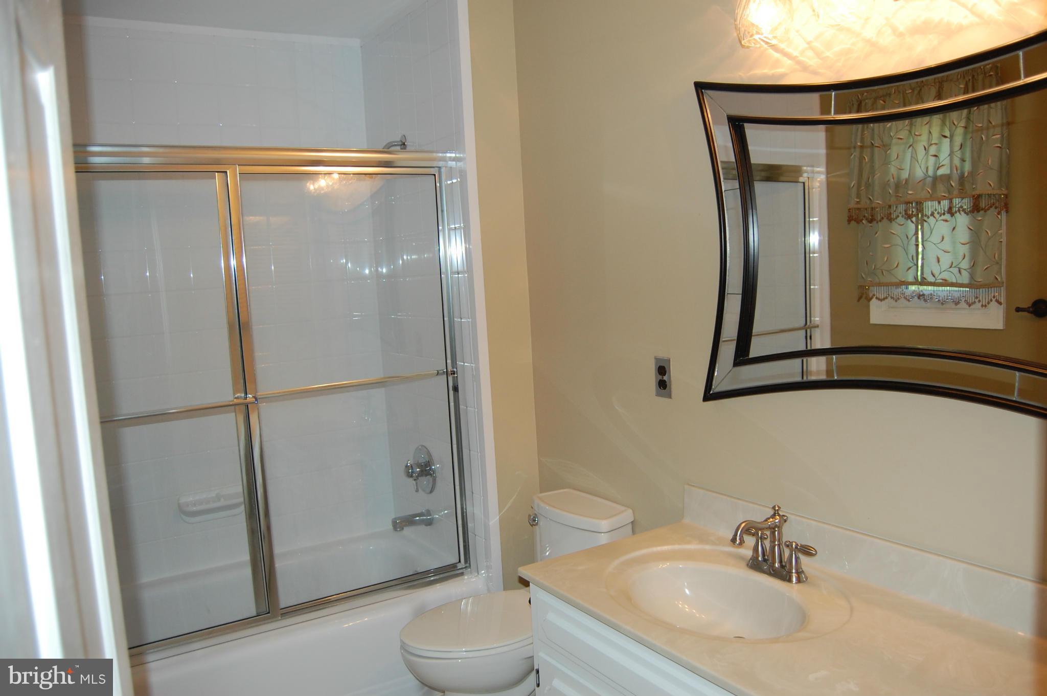 7491 Pindell School Road Fulton, MD 20759 - Photo 17 of 30 Bath (Master)