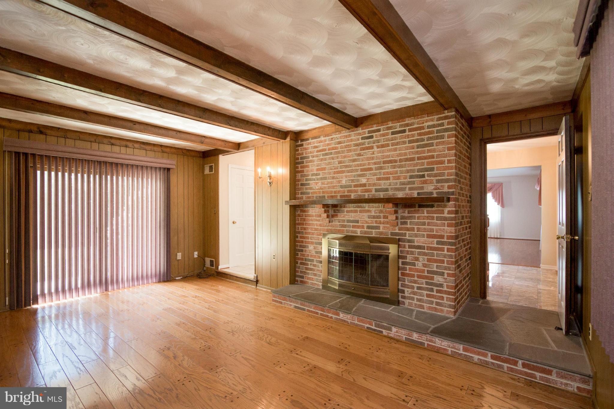 7491 Pindell School Road Fulton, MD 20759 - Photo 10 of 30 Family Room