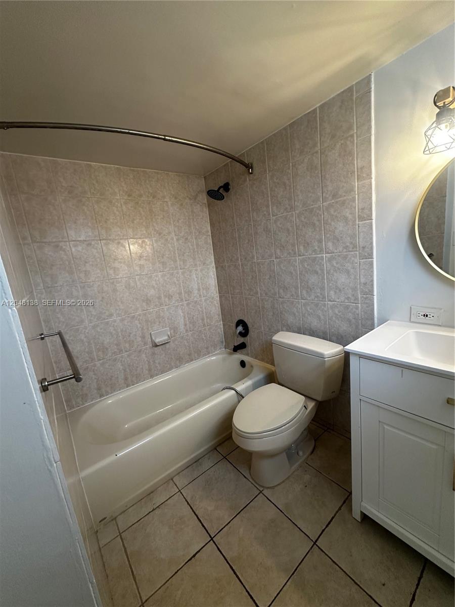 16919 North Bay Road, Unit 710 Sunny Isles Beach, FL 33160 - Photo 14 of 19