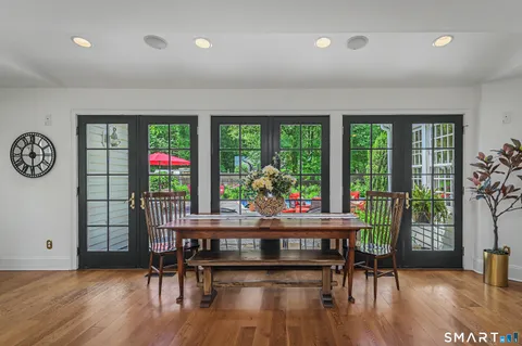 $2,250,000 | 261 Wilton Road West, Ridgefield, CT 06877