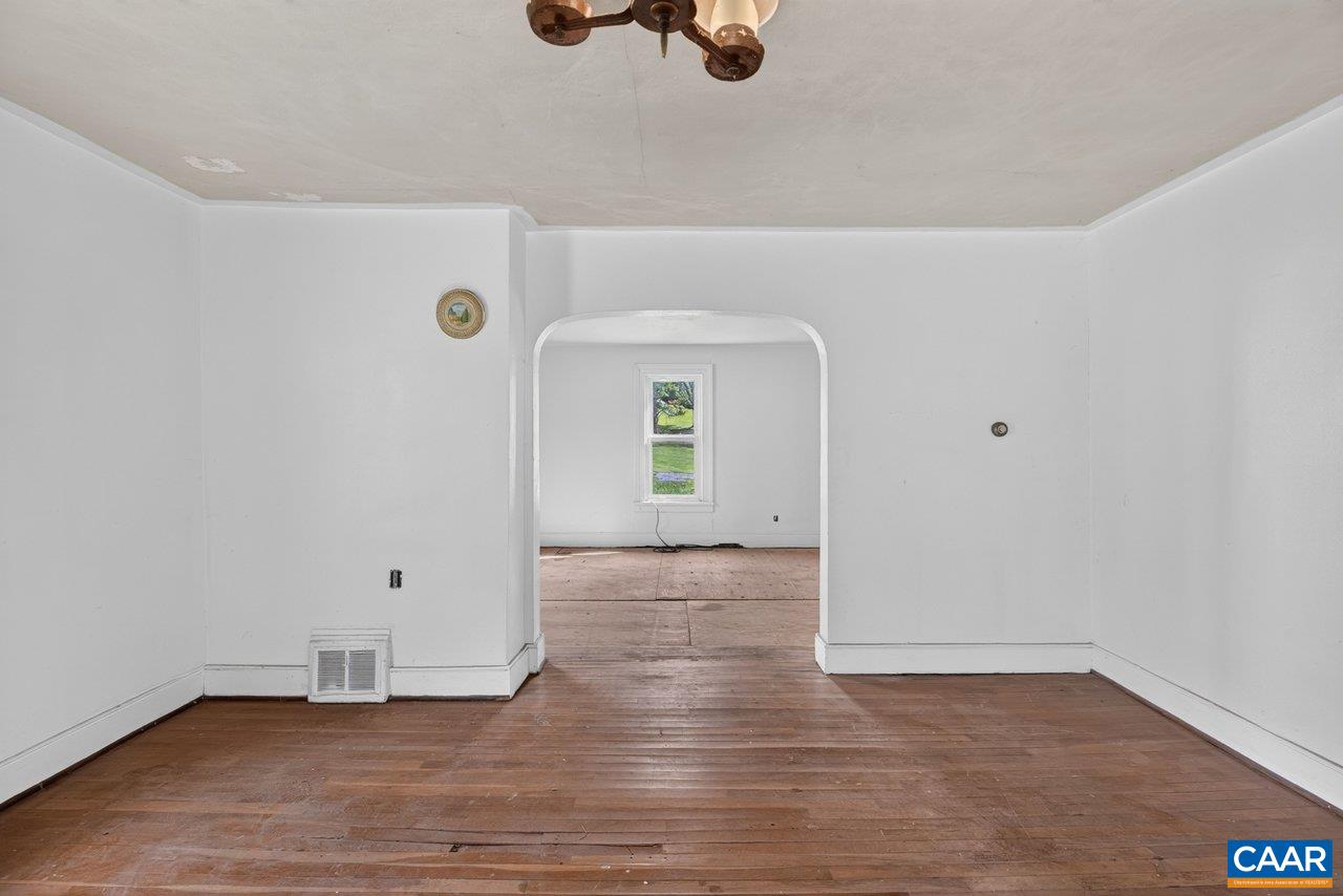 176 Eureka Mill Road Staunton, VA 24401 - Photo 9 of 74 Gallery Image 9