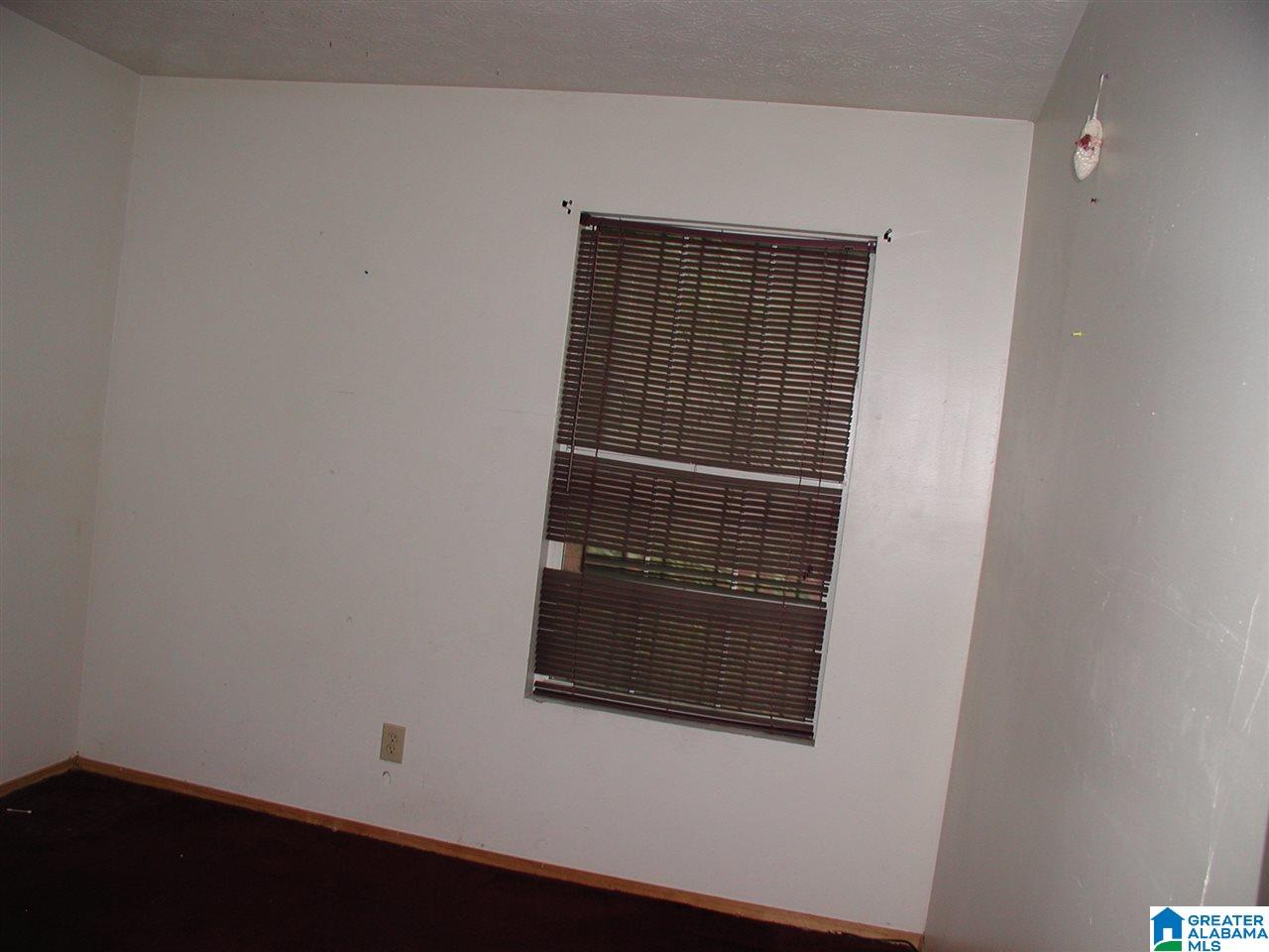 512 61st Street Fairfield, AL 35064 - Photo 6 of 10