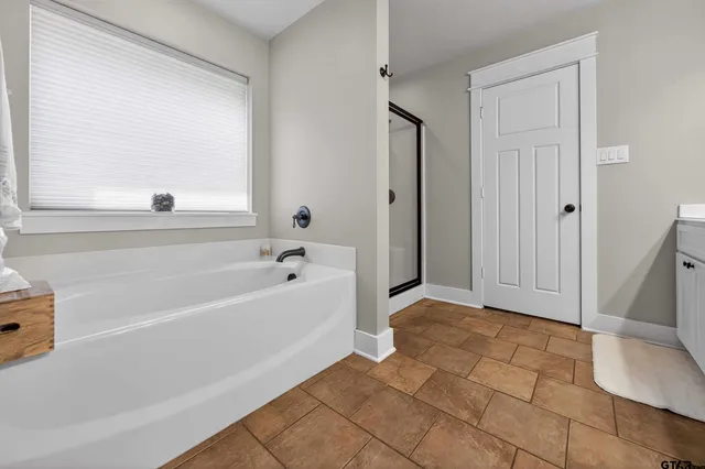 $295,000 | 11087 Westhaven Circle, Flint, TX 75762