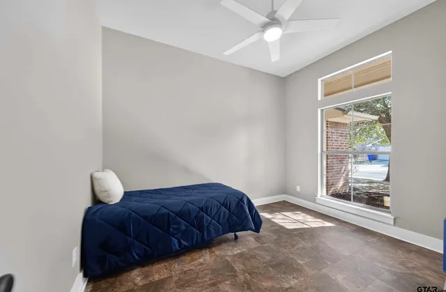 $295,000 | 11087 Westhaven Circle, Flint, TX 75762