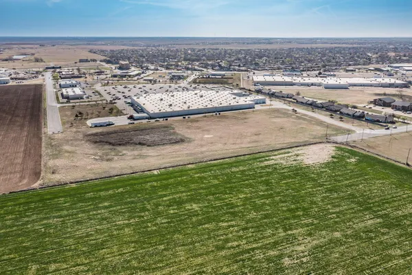 $384,250 | North Hobart Street, Pampa, TX 79065