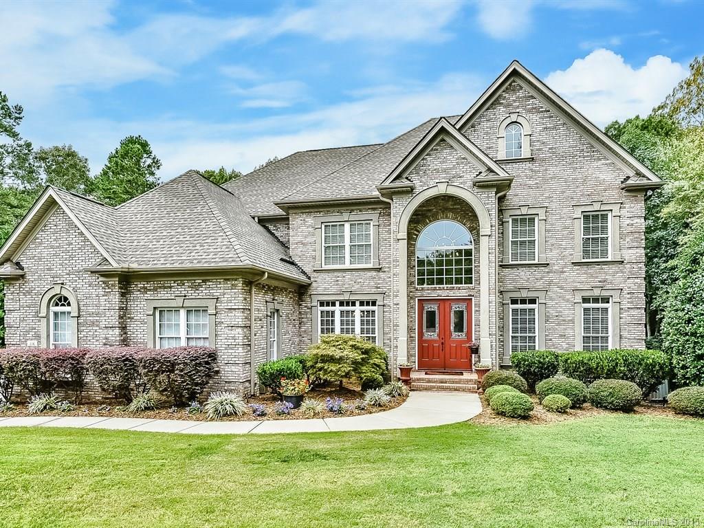 416 Hendon Row Fort Mill, SC 29715 - Photo 1 of 24 Gallery Image 1